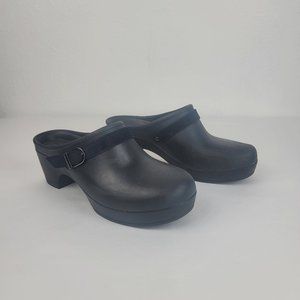 Crocs women’s Black Dual Comfort Sarah Heeled Mule Clog Strap Buckle Size US 8 W